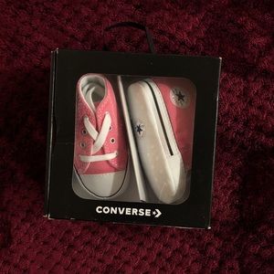 Converse crib shoes